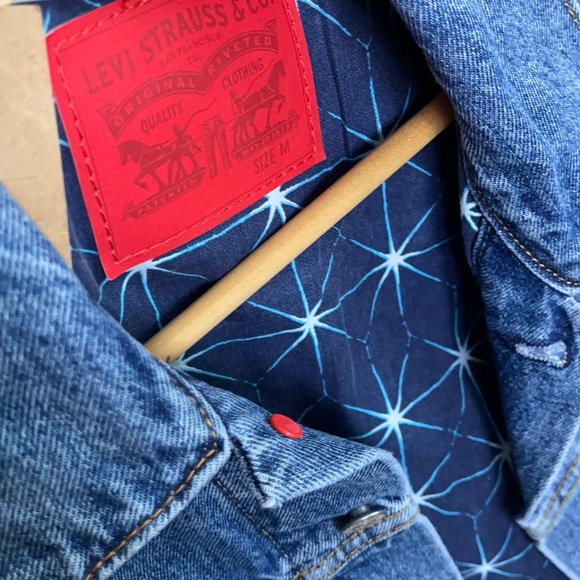 SOLD - Picture 2 of 6